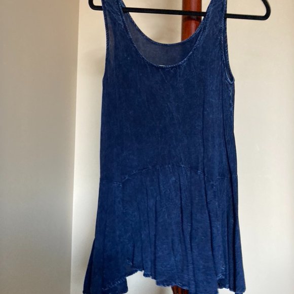 Blue Acid Wash Long Sleeveless Top - Picture 3 of 4